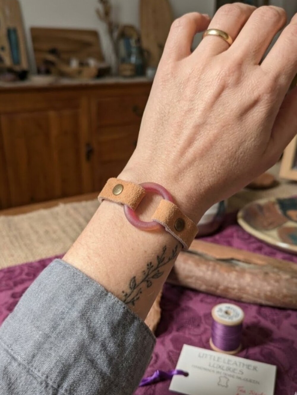 Handmade Genuine Suede Leather Karma Circle Bracelet Red Sea Glass #02